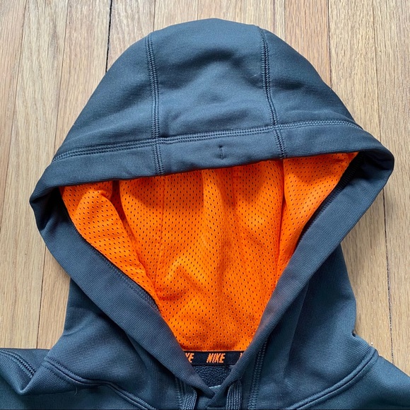 Dark gray men’s Nike hoodie - Picture 3 of 6